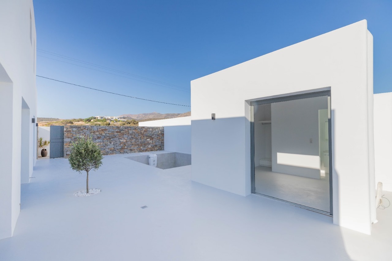 4 Maisonette with swimming pool